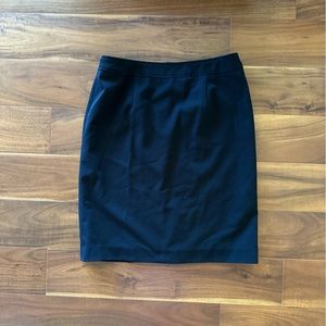 Amanda + Chelsea black suit skirt/ pencil skirt - size 2